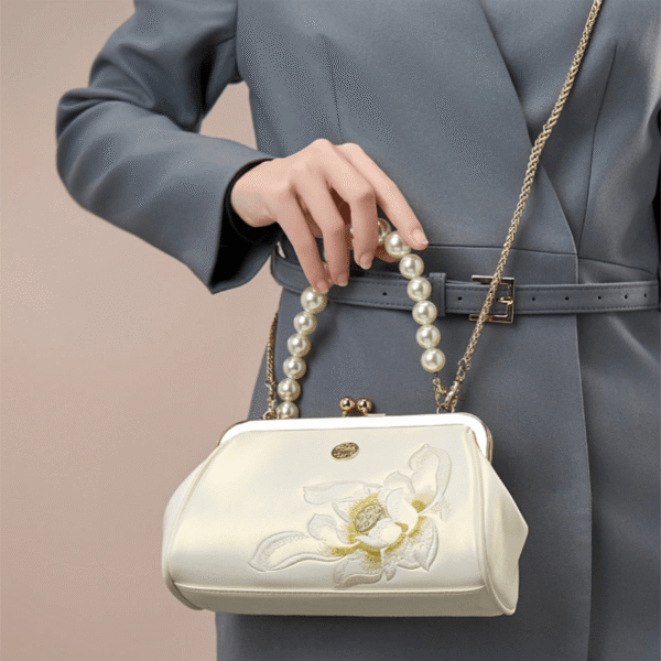 2_刺繍_レザー_キス_ロック_クラッチバッグ_ロータス_イブニング_ハンドバッグ 2_Embroidery_Leather_Kiss_Lock_Clutch_Bag_Lotus_Evening_Handbag