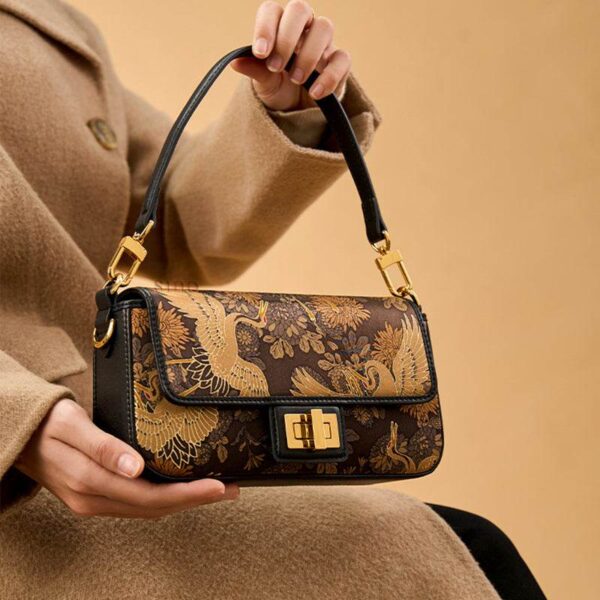 2_Xiangyunsha_Silk_Vintage_Crane_Print_Shoulder_Bag_YS120648 2_Xiangyunsha_Silk_Vintage_Crane_Print_Shoulder_Bag_YS120648