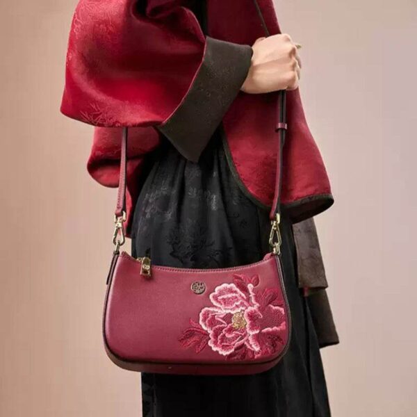 3_刺繍_レザー_赤_ショルダーバッグ_牡丹_レディース_ハンドバッグ 3_Embroidery_Leather_Red_Shoulder_Bag_Peony_Women_s_Hobo_Handbag
