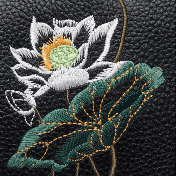 エンブロイダリー_レザー_ブラック_ロータス_ショルダーバッグ_-_SinoCultural-2470526 Embroidery_Leather_Black_Lotus_Shoulder_Bag_-_SinoCultural-2470526