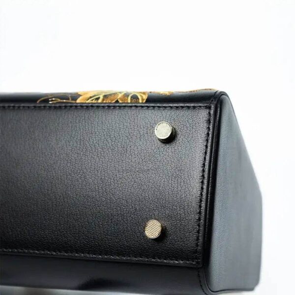 刺繍_レザー_レディ_ラグジュアリー_ブラック_ハンドバッグ_ロイヤル_ゴールド_牡丹_-_中文2473949 Embroidery_Leather_Lady_Luxury_Black_HandBag_Royal_Gold_Peony_-_SinoCultural-2473949