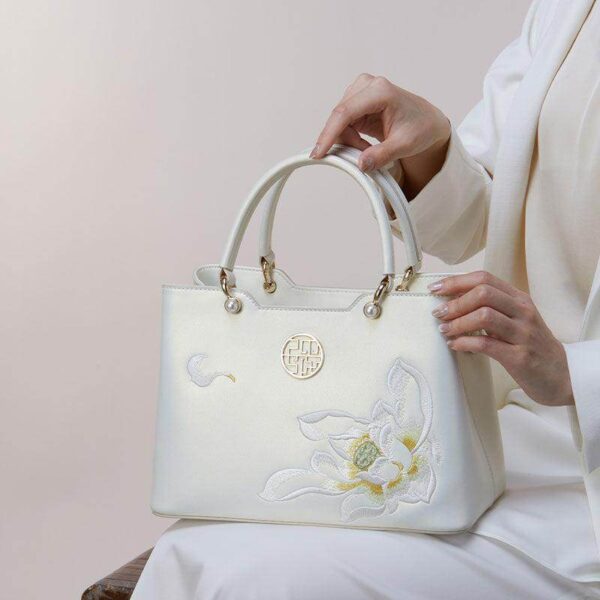 Embroidery_Leather_White_Lotus_Tote_Bag_-_SinoCultural-2476786 Embroidery_Leather_White_Lotus_Tote_Bag_-_SinoCultural-2476786