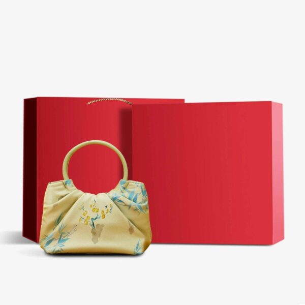 Jacquard_Mulberry_Silk_Fresh_Crossbody_Handbag_-_SinoCultural-2480921 Jacquard_Mulberry_Silk_Fresh_Crossbody_Handbag_-_SinoCultural-2480921