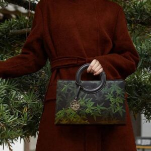 Mulberry_Silk_Bamboo_Print_Black_Crossbody_Bag_P17003305-161920