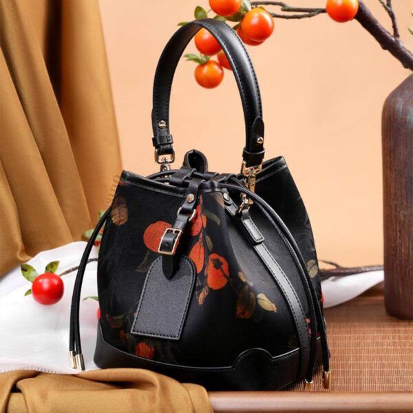襄雲舎_シルク_レザー_プリント_柿_バケツバッグ_YS220680 e_Xiangyunsha_Silk_Leather_Printed_Persimmon_Bucket_Bag_YS220680