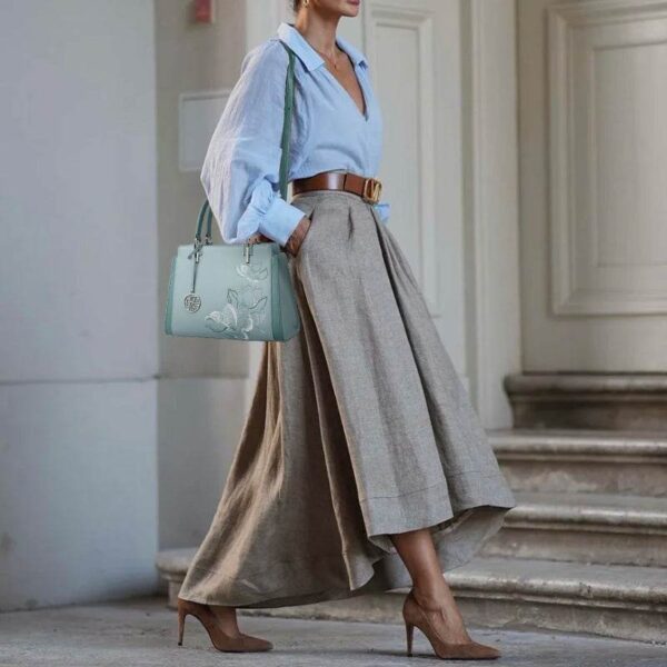 マグノリア・クロスボディ・トートバッグ・モデル magnolia-crossbody-tote-bag-model